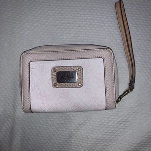 Guess Wristlet